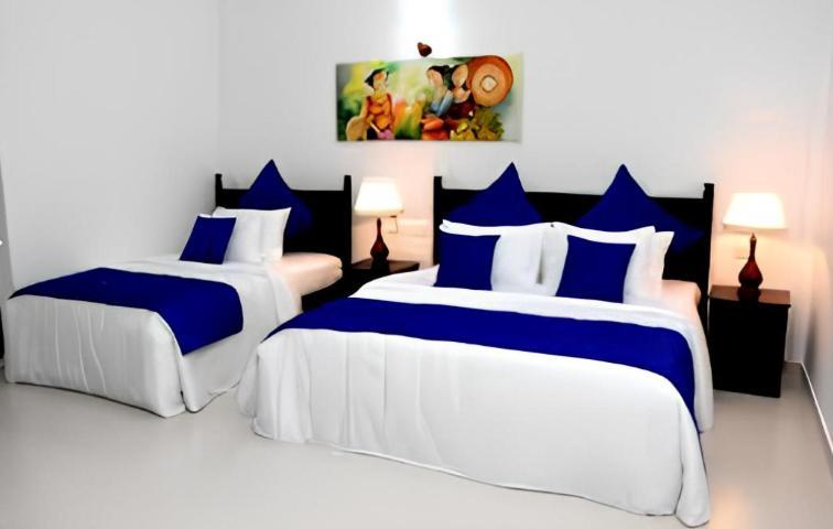 Blue Spring Hotel Wadduwa Exterior photo