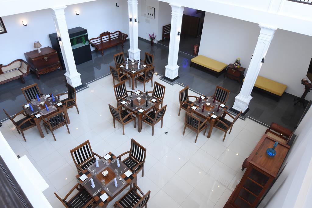 Blue Spring Hotel Wadduwa Exterior photo
